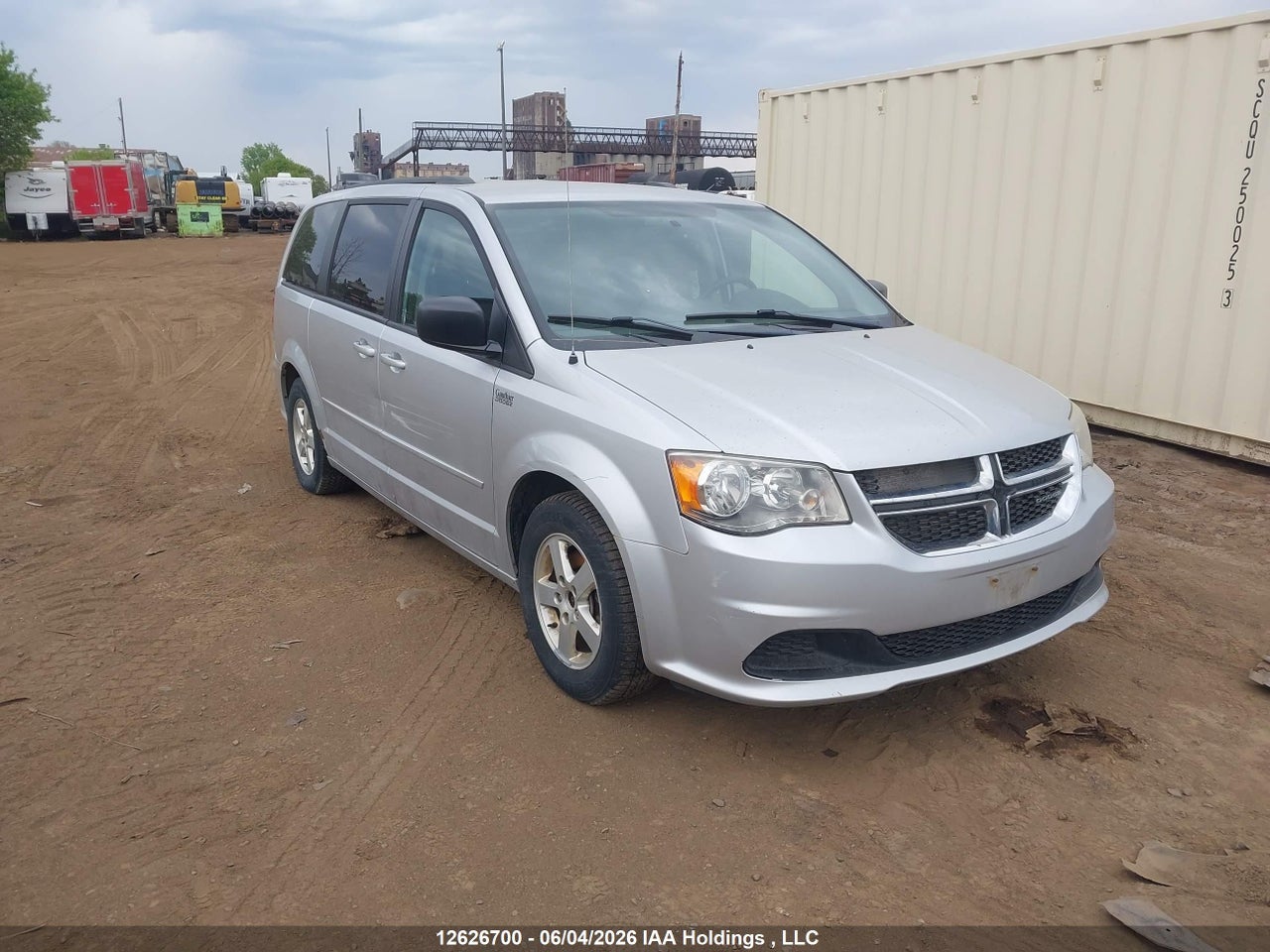 2D4RN4DG8BR752063 · 2011 DODGE GRAND CARAVAN EXPRESS