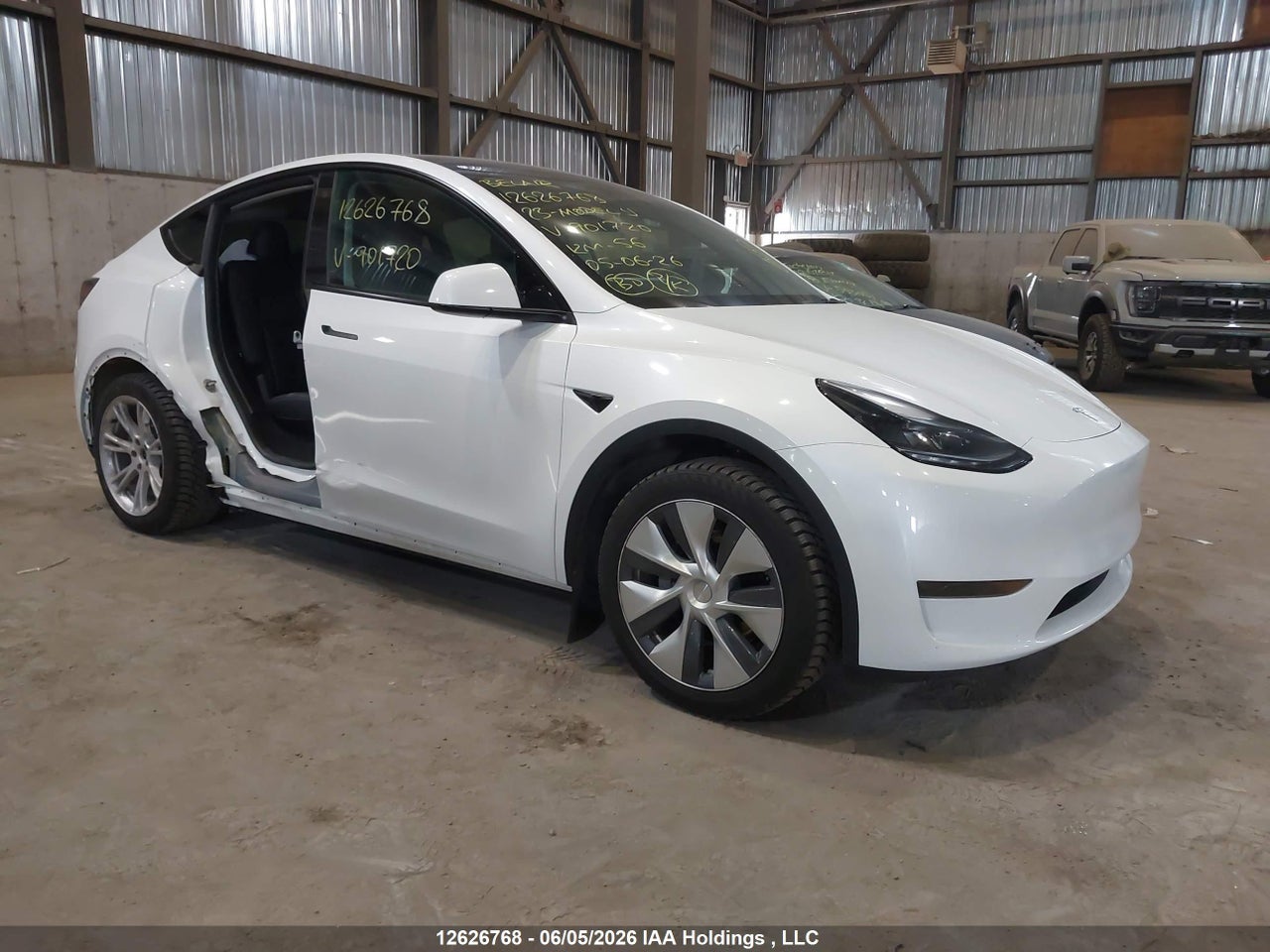 LRWYGDFD4PC901720 · 2023 TESLA MODEL Y RWD