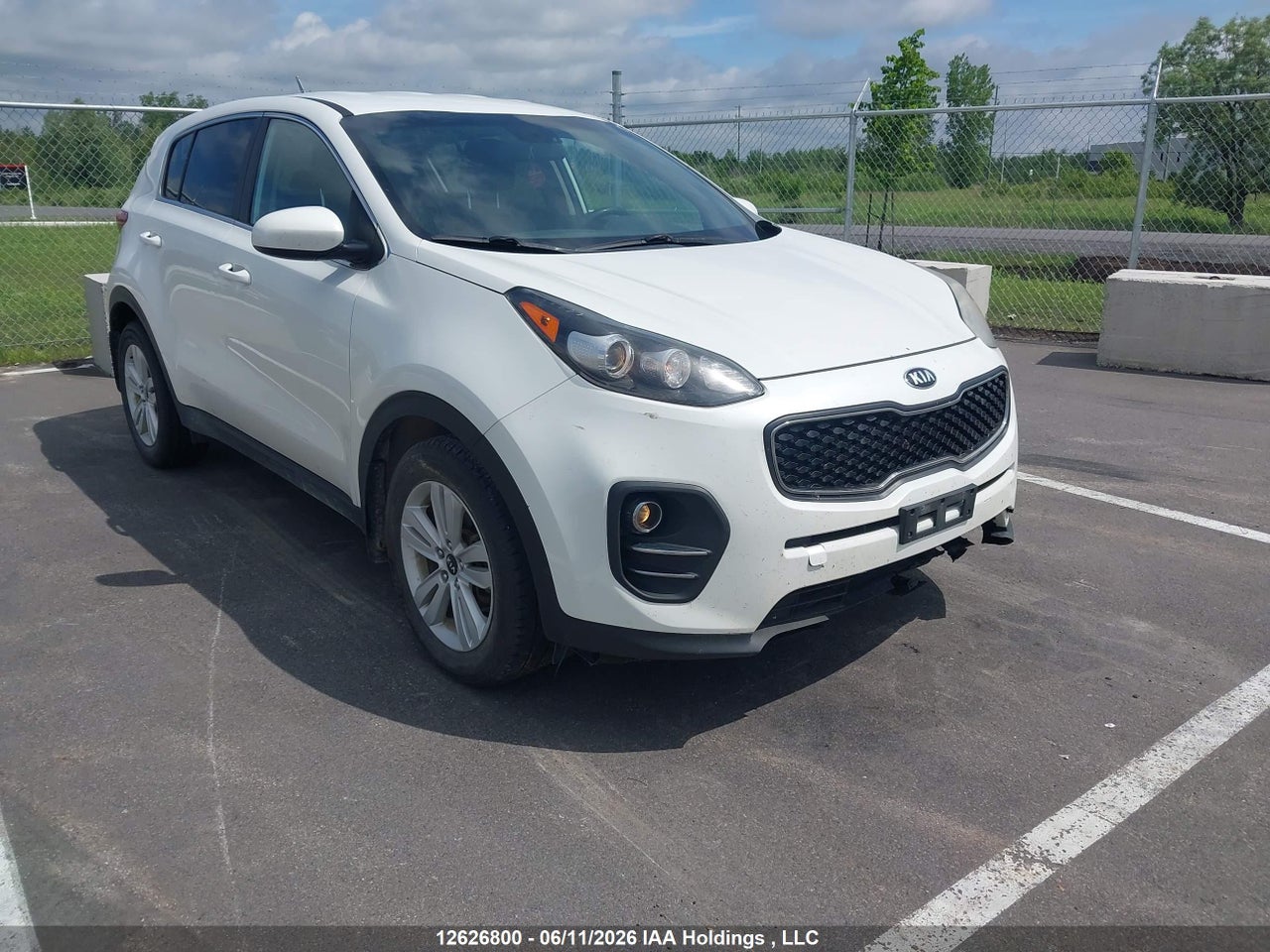 KNDPM3AC1J7364692 · 2018 KIA Sportage LX