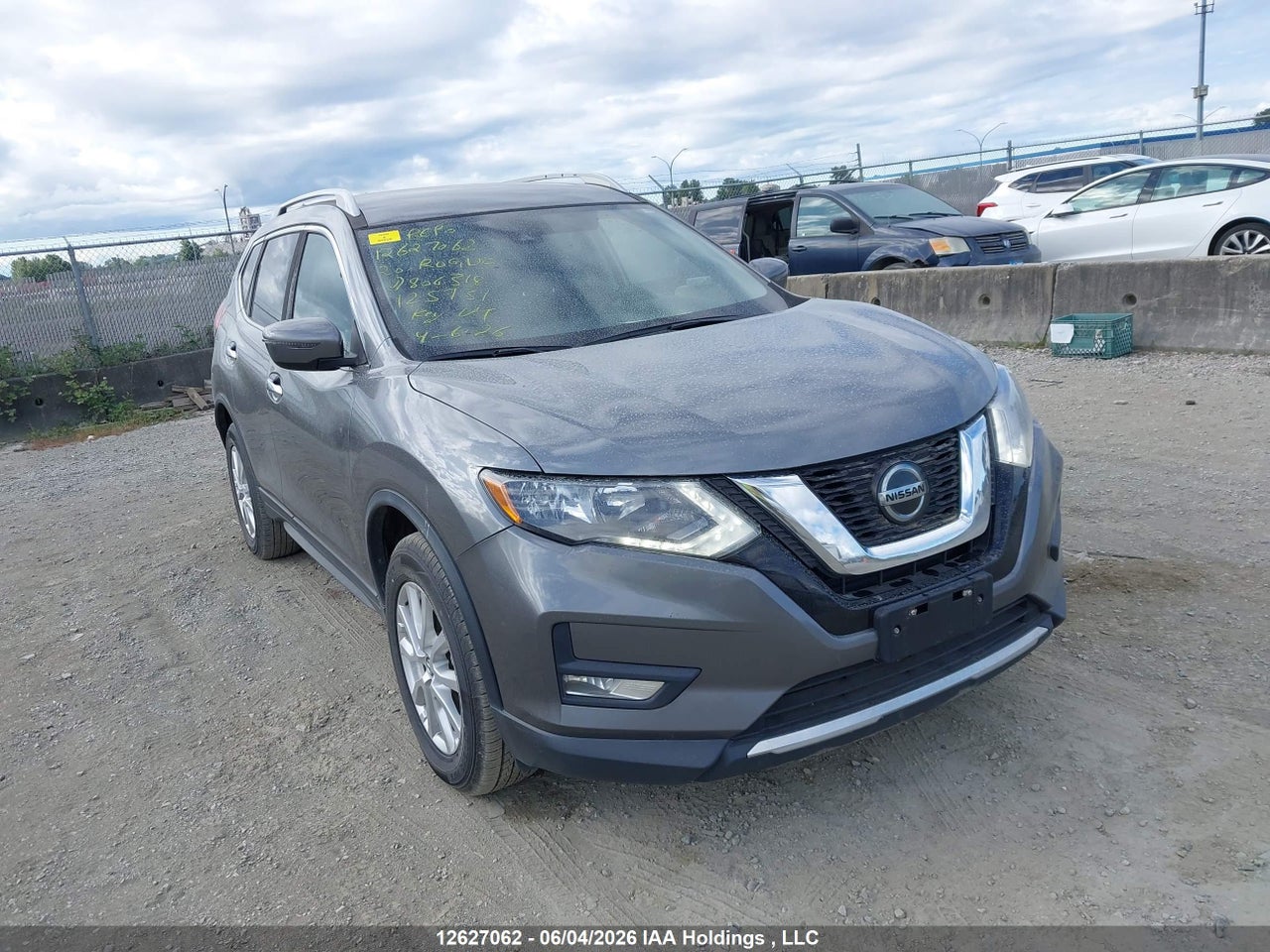 5N1AT2MV0LC806318 · 2020 NISSAN ROGUE S/SL/SV