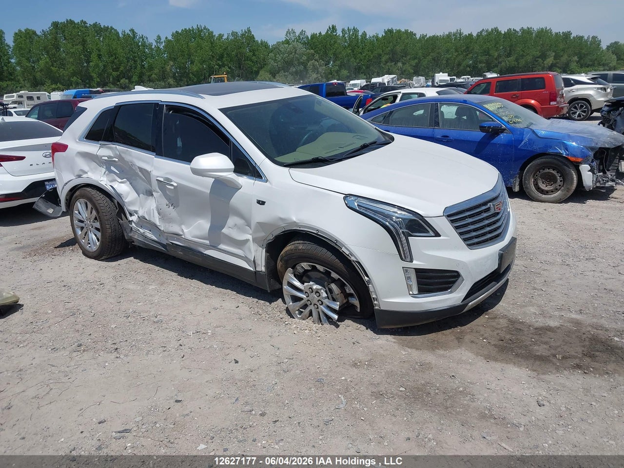 1GYKNFRS9HZ136582 · 2017 CADILLAC XT5 PLATINUM