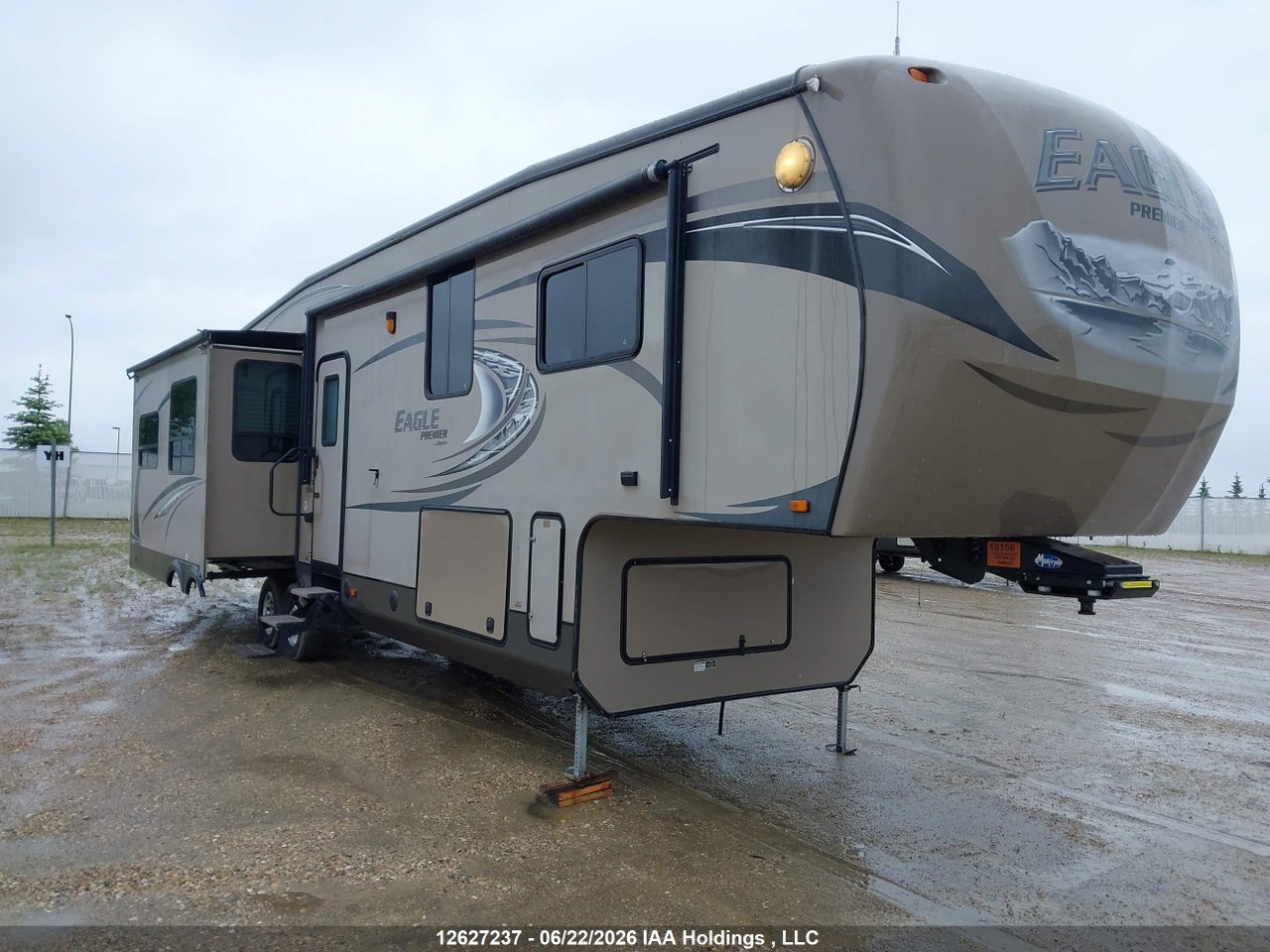 1UJCJ0BV3D1LV0063 · 2013 JAYCO EAGLE