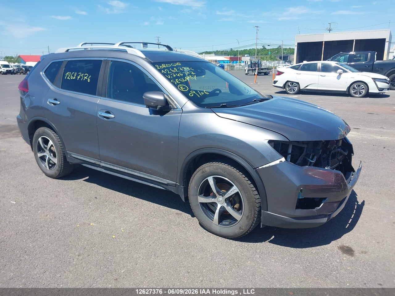 5N1AT2MV4LC746317 · 2020 NISSAN ROGUE S/SL/SV
