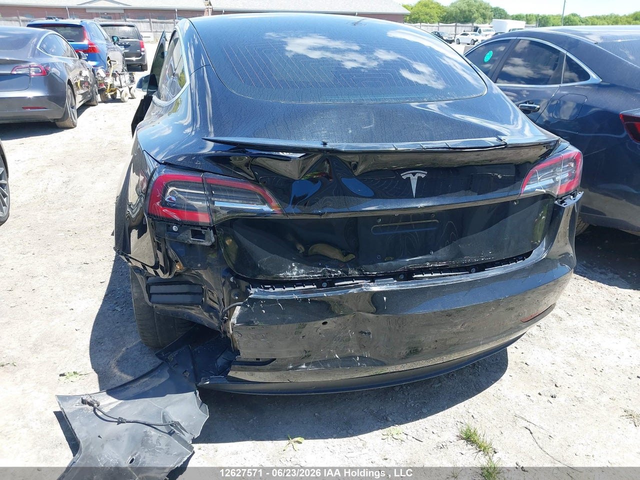 5YJ3E1EA6JF171361 · 2018 TESLA MODEL 3 LONG RANGE/MID RANGE · 6/18