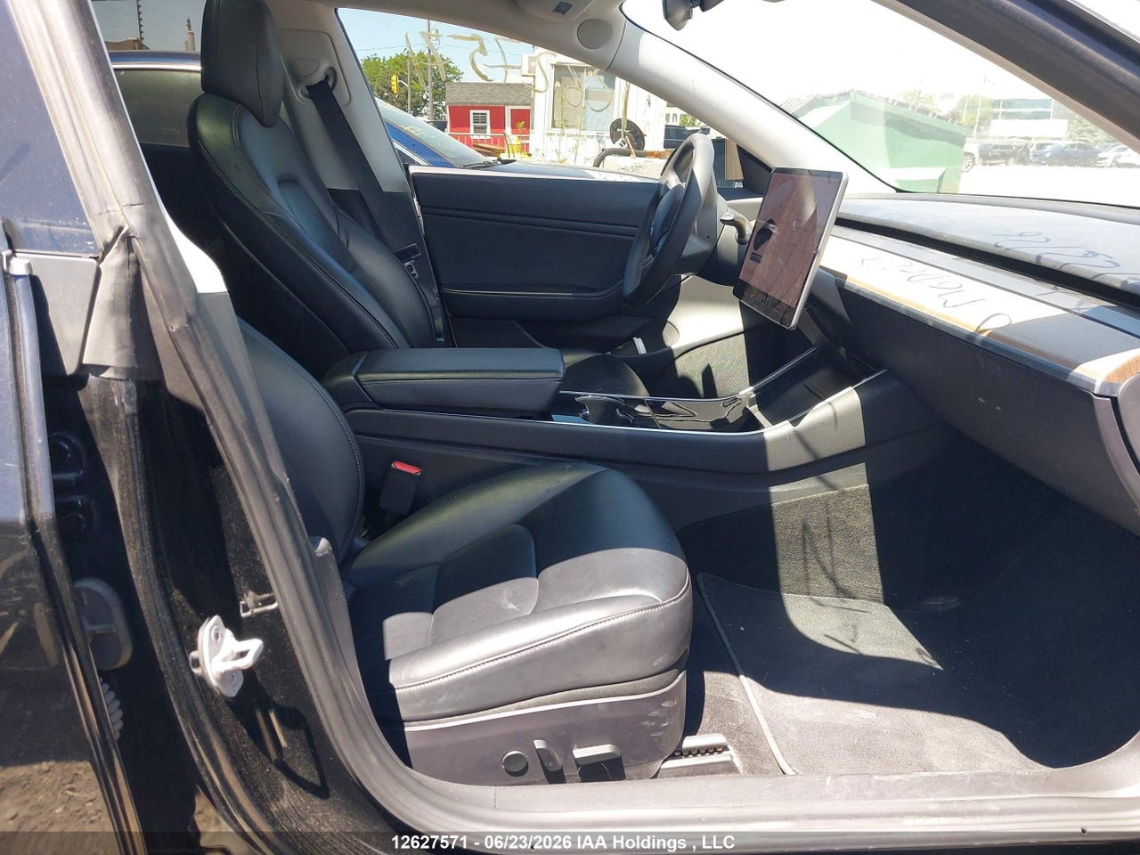 5YJ3E1EA6JF171361 · 2018 TESLA MODEL 3 LONG RANGE/MID RANGE · 5/18