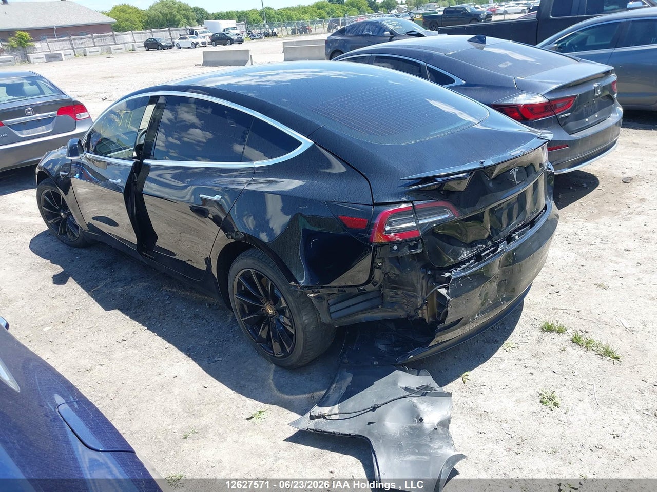 5YJ3E1EA6JF171361 · 2018 TESLA MODEL 3 LONG RANGE/MID RANGE · 3/18