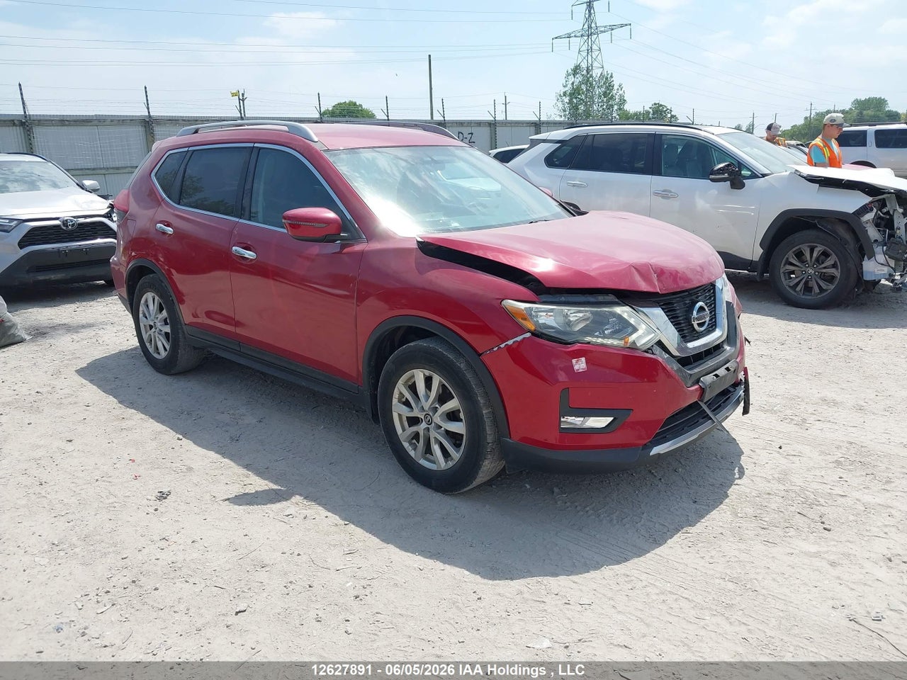 5N1AT2MTXHC788366 · 2017 NISSAN ROGUE S/SV