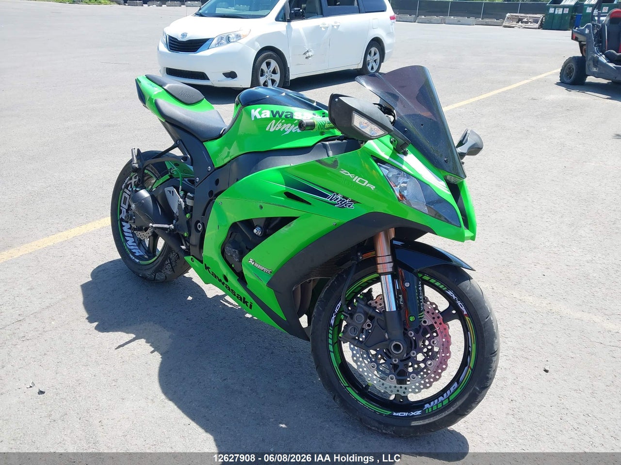 JKAZXCJ10BA005718 · 2011 KAWASAKI ZX1000 J