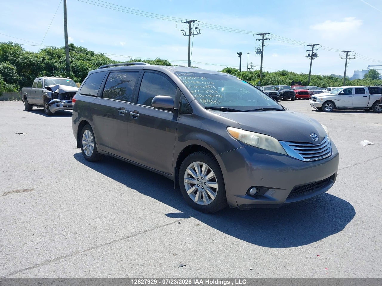 5TDDK3DC1CS041269 · 2012 TOYOTA SIENNA XLE 7 PASSENGER
