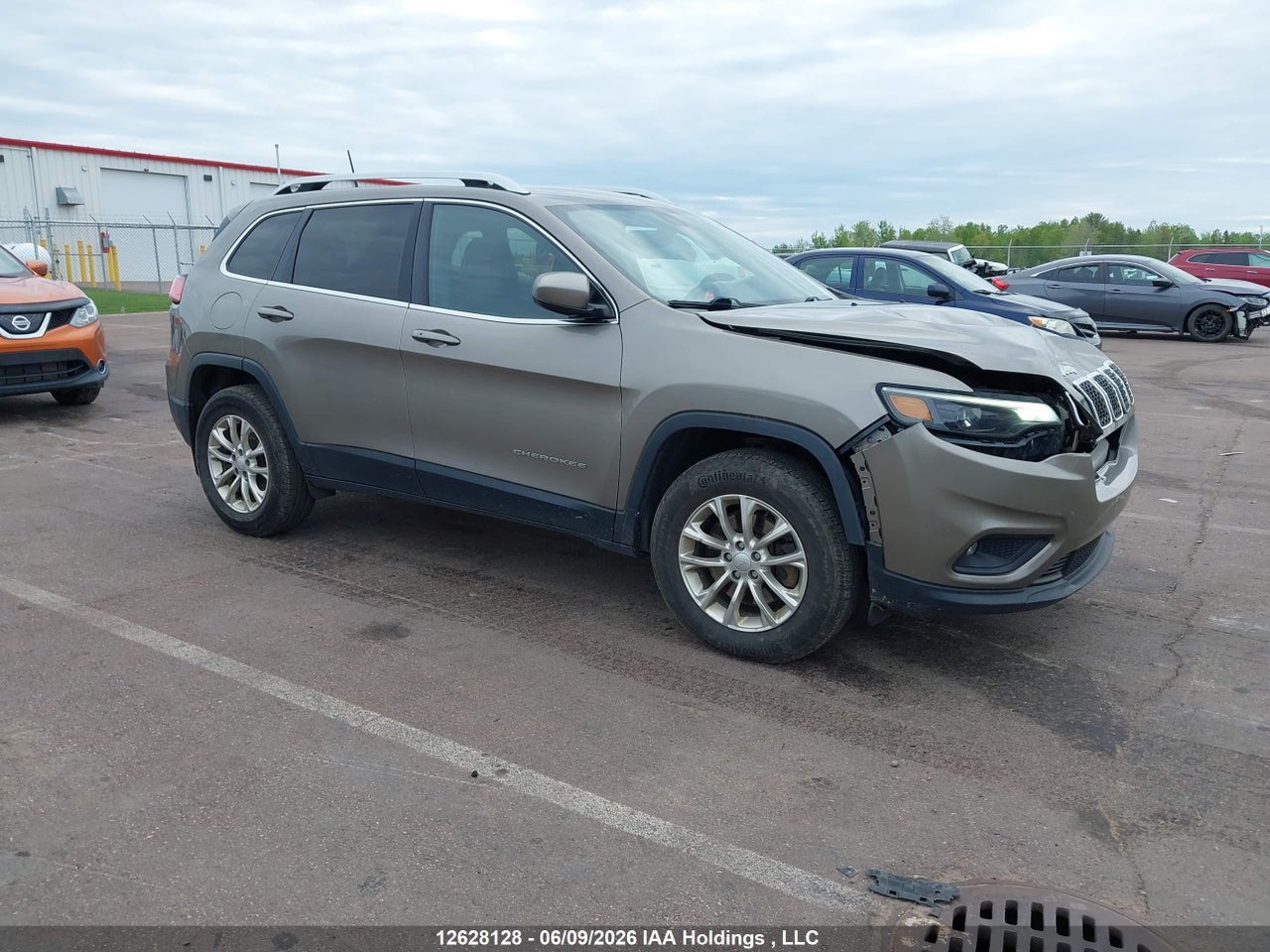 1C4PJMCXXKD177372 · 2019 JEEP CHEROKEE NORTH