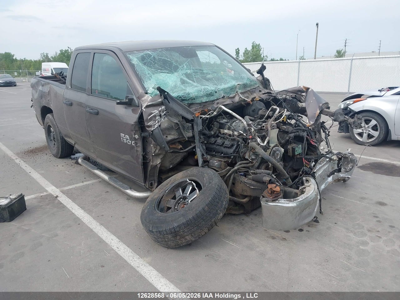 1C6RR7FT7JS349807 · 2018 RAM 1500 ST
