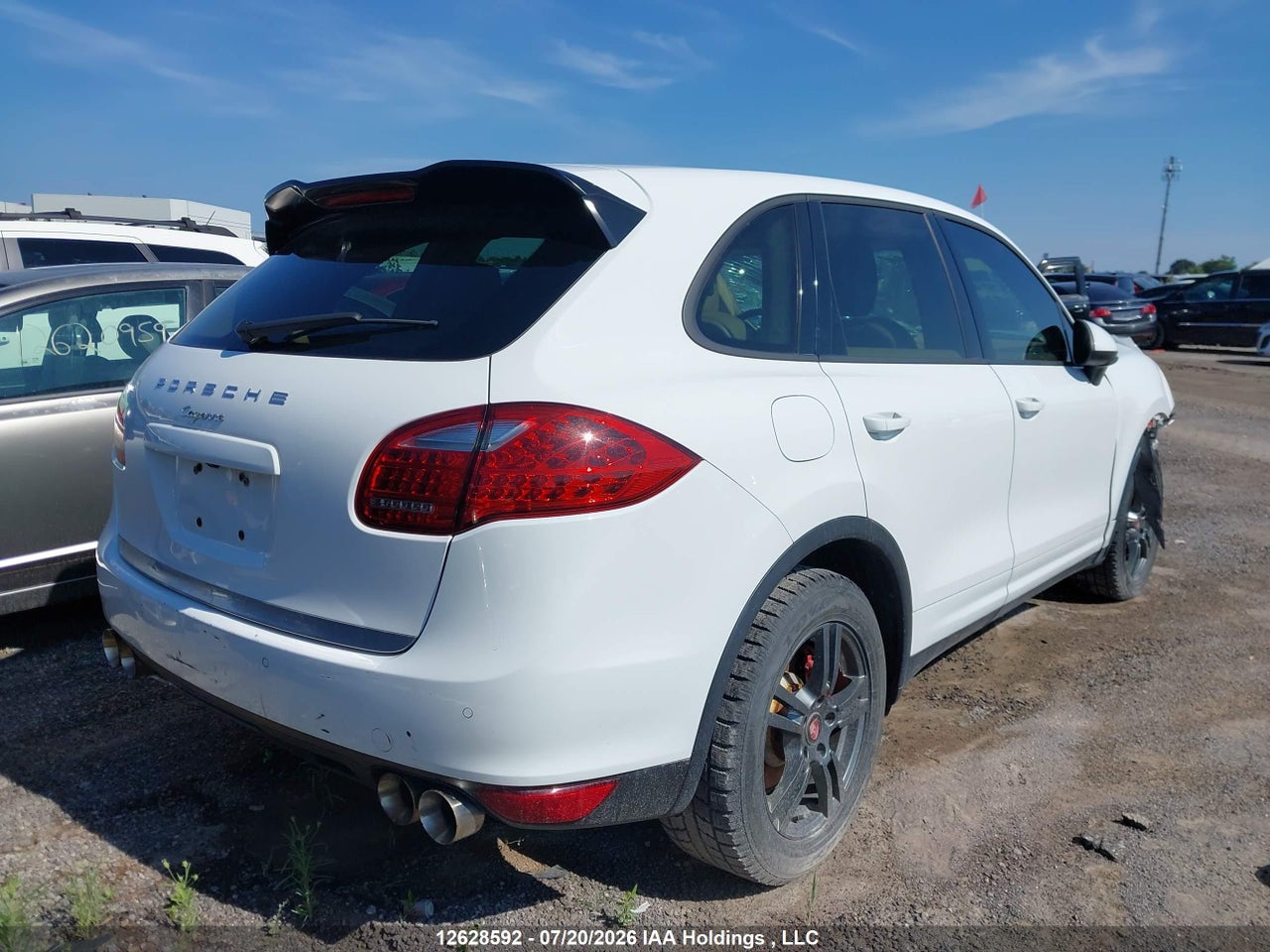 WP1AA2A20CLA08985 · 2012 PORSCHE CAYENNE · 4/24