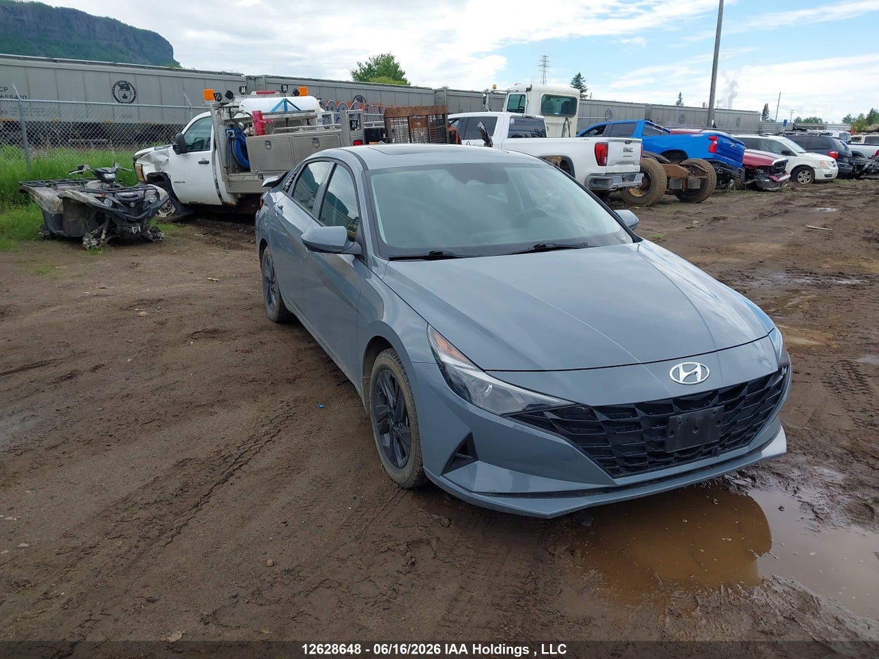 KMHLM4AG1NU260326 · 2022 HYUNDAI ELANTRA PREFERRED IVT WITH SUN AND TECH PACKAGE