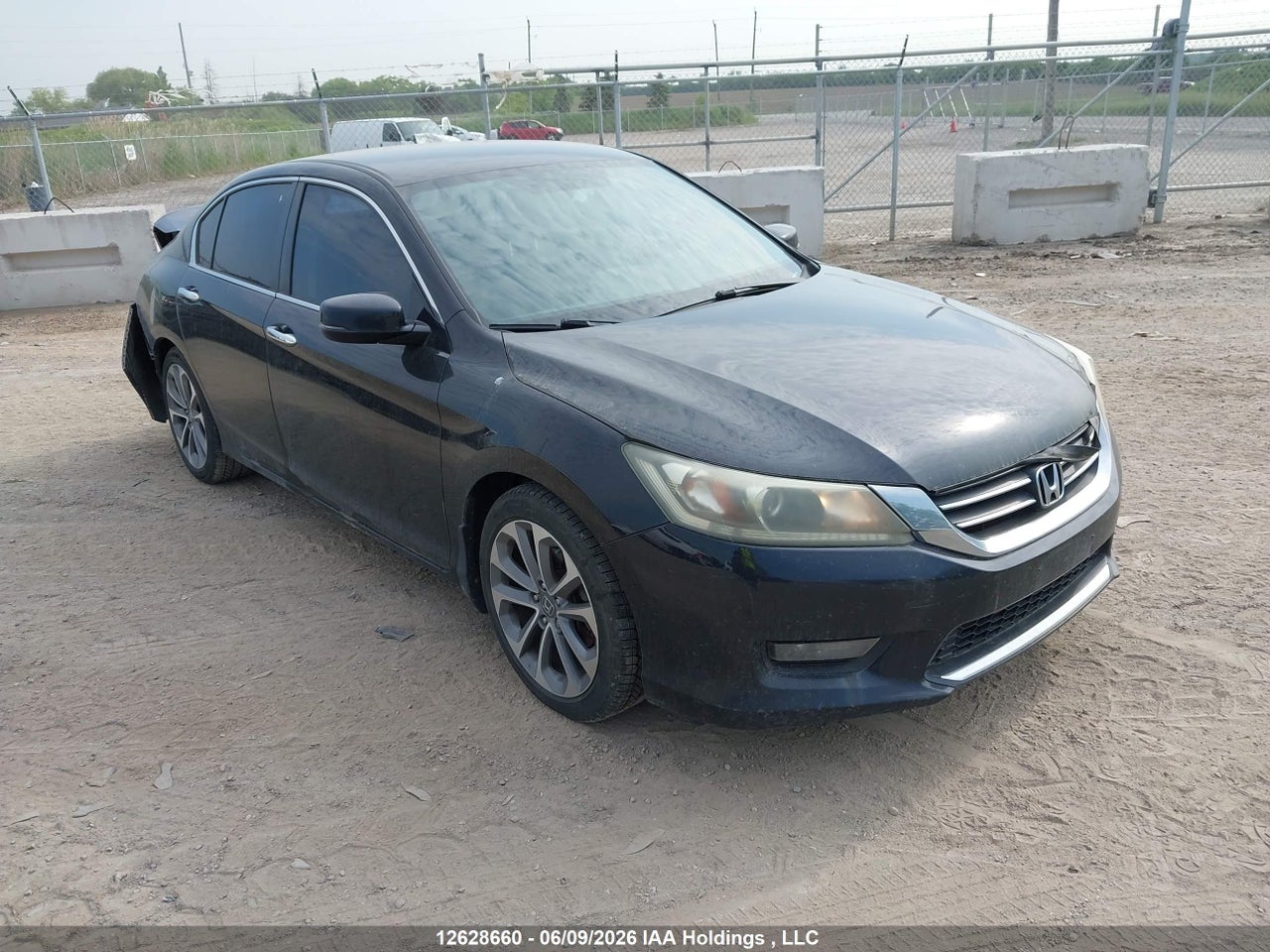 1HGCR2F52EA807768 · 2014 HONDA ACCORD SPORT