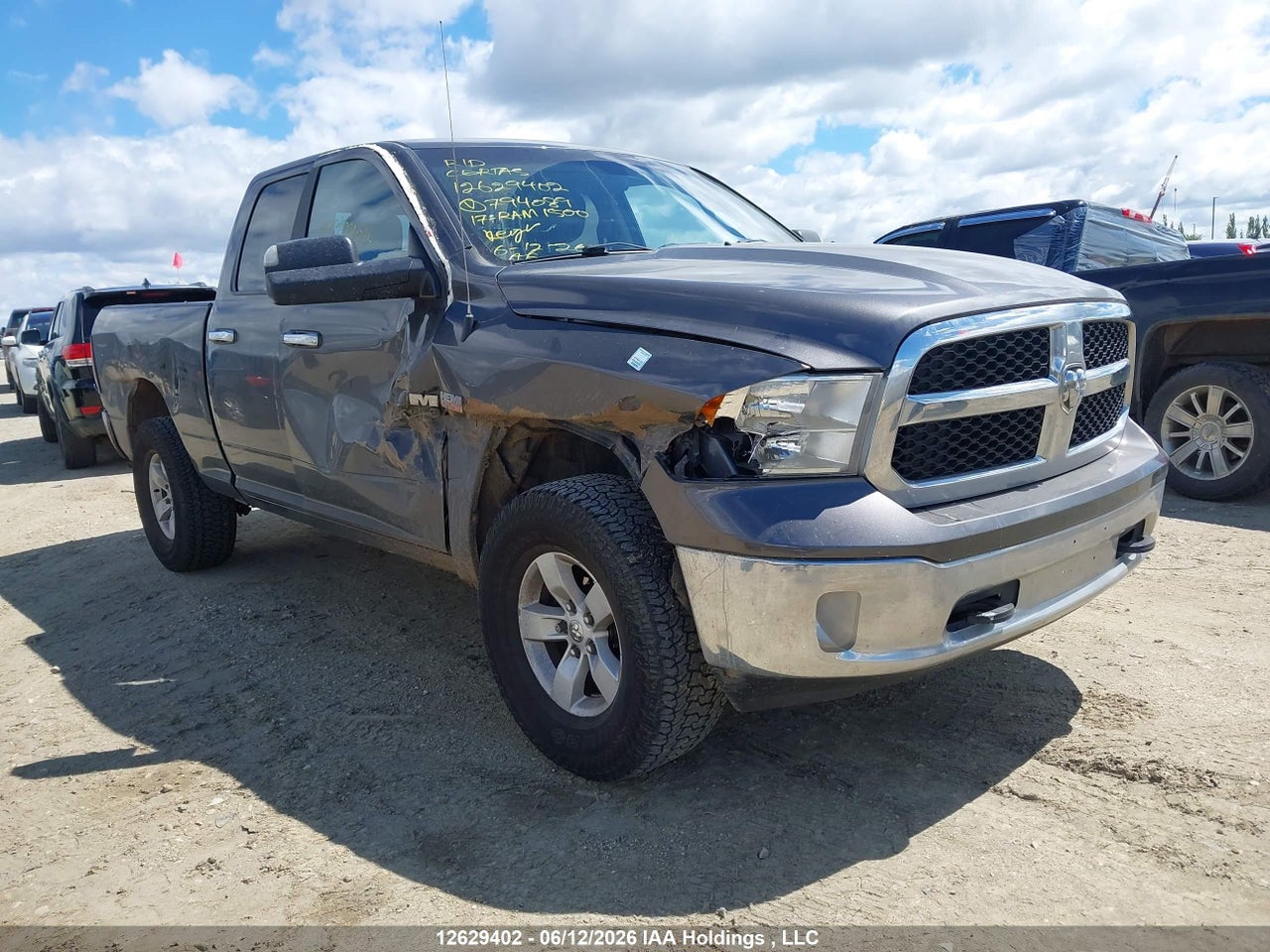 1C6RR7GT2HS794089 · 2017 RAM 1500 SLT