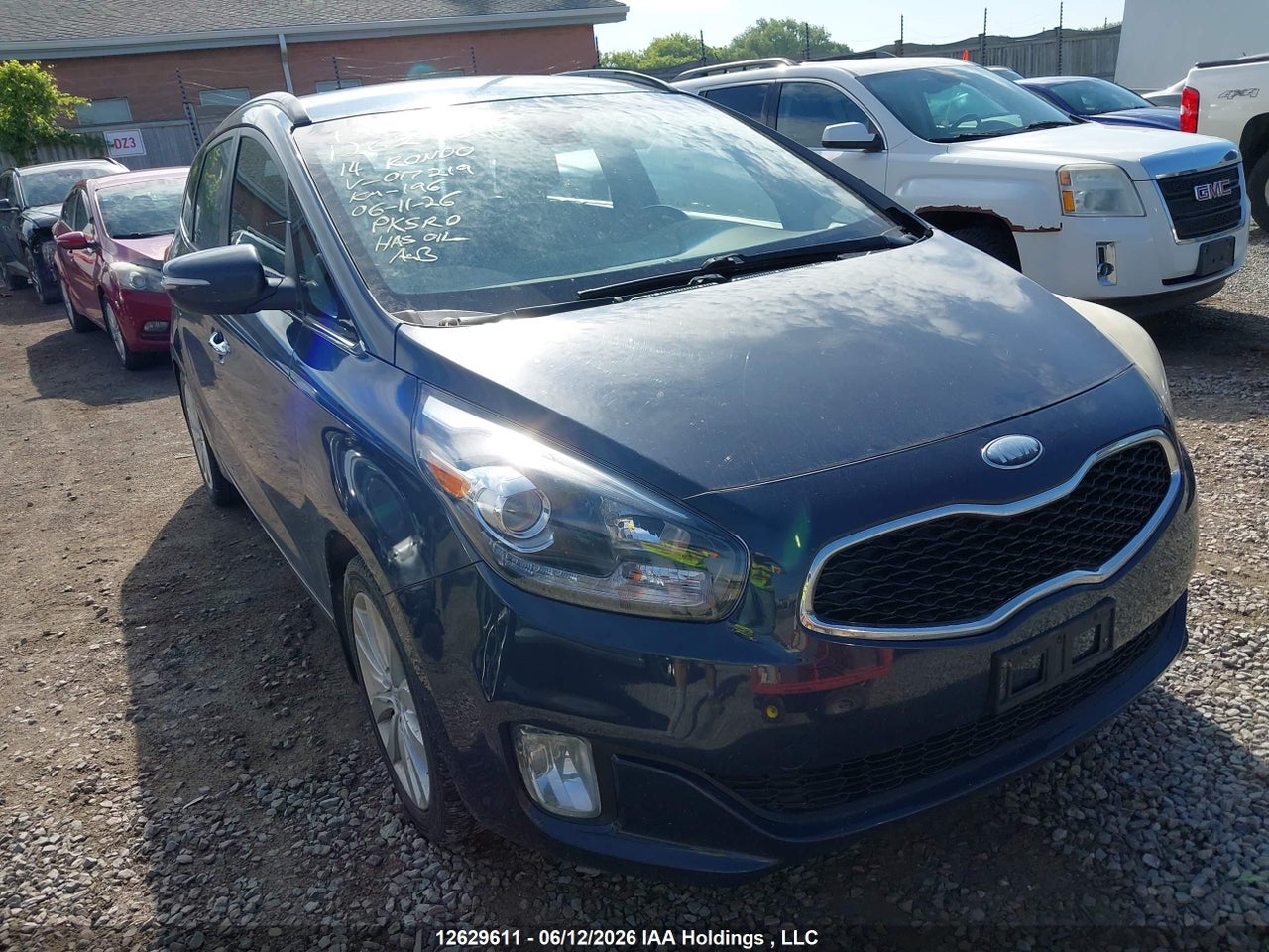 KNAHU8A3XE7017219 · 2014 KIA RONDO