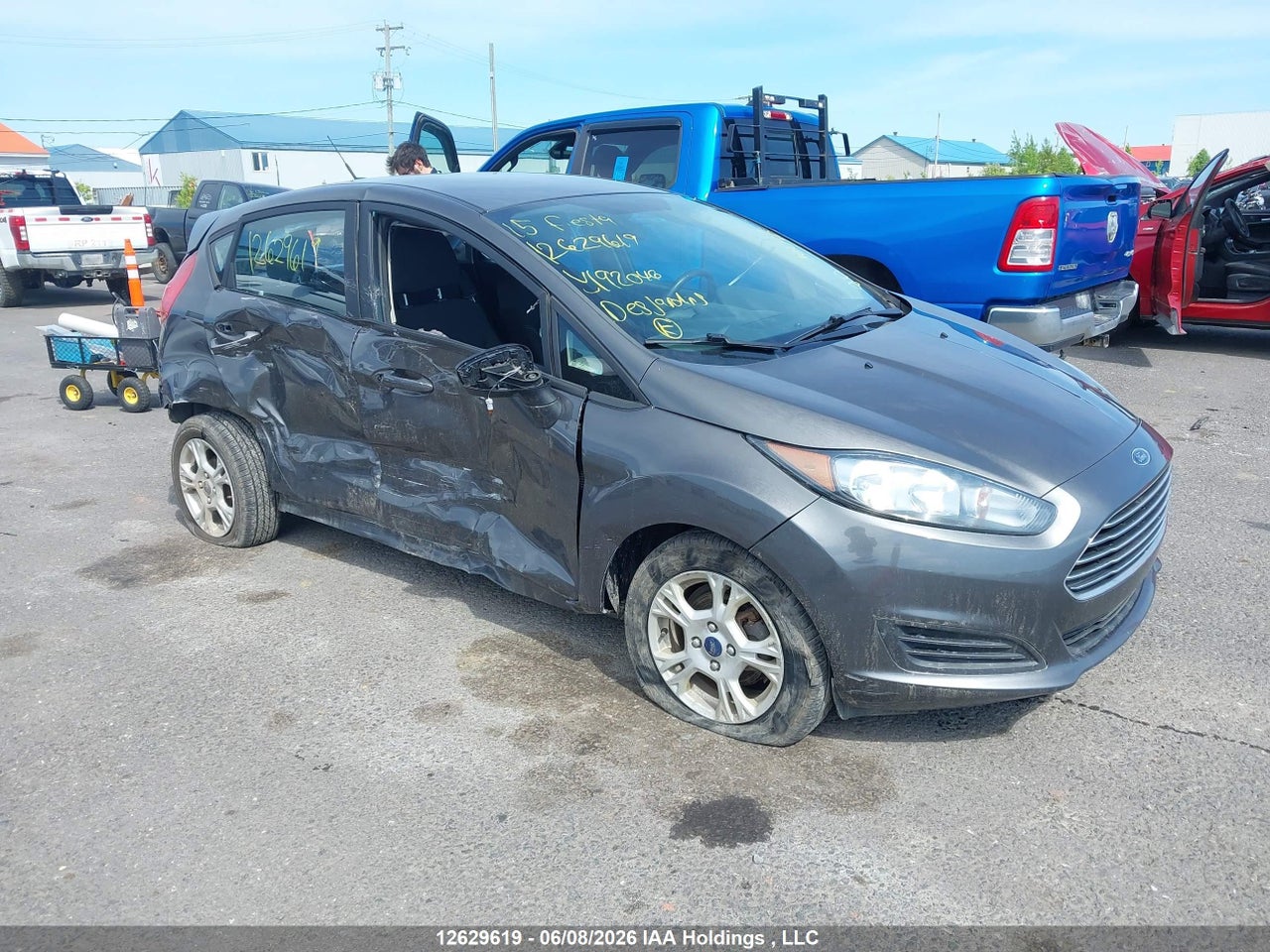 3FADP4EJ3FM192046 · 2015 FORD FIESTA SE