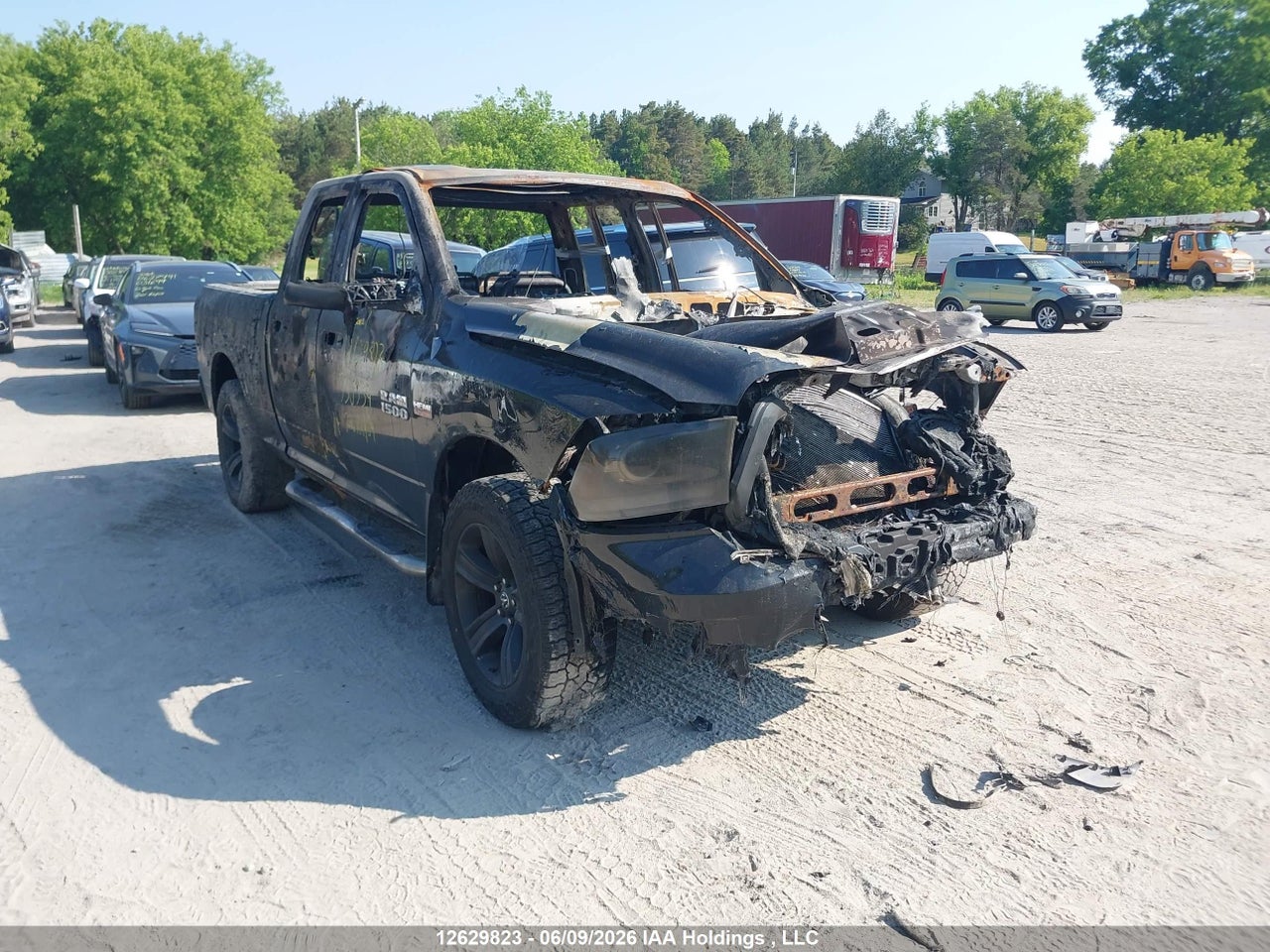 1C6RR7HT6DS530334 · 2013 RAM 1500 SPORT