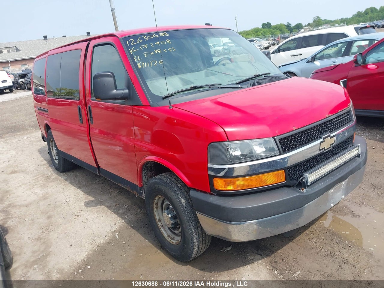 1GAWGRFA8C1172908 · 2012 CHEVROLET EXPRESS 2500 LT