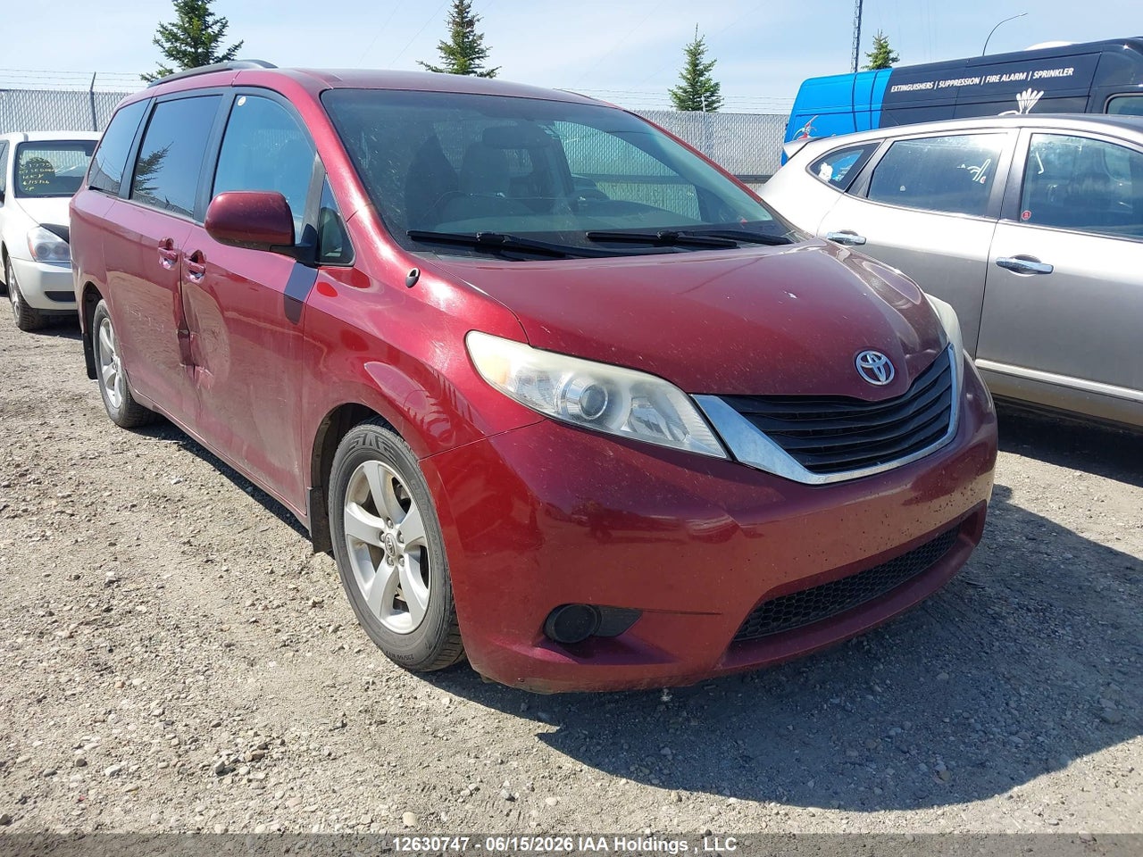 5TDKK3DC1DS317166 · 2013 TOYOTA SIENNA LE