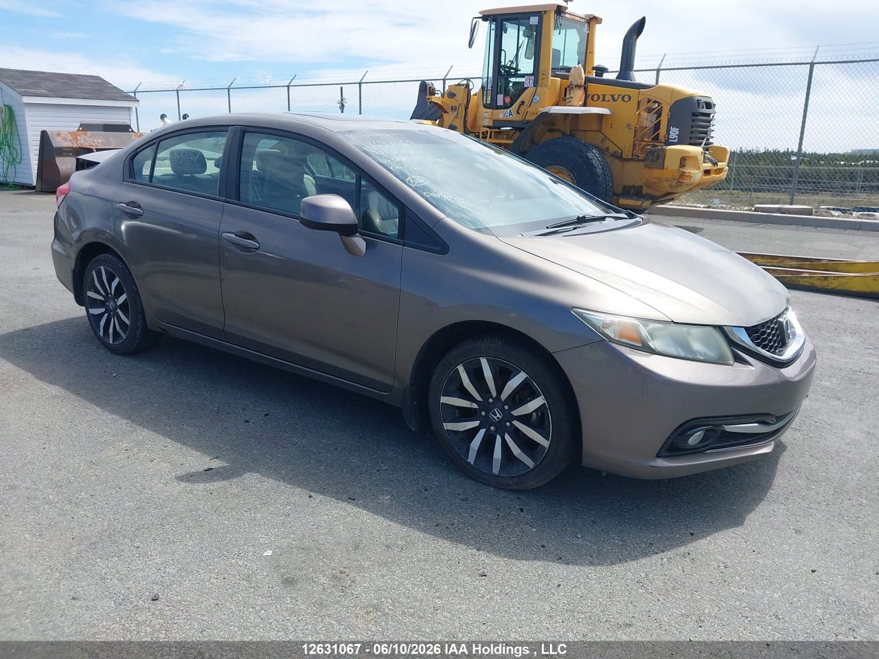 2HGFB2F74DH002843 · 2013 HONDA Civic touring