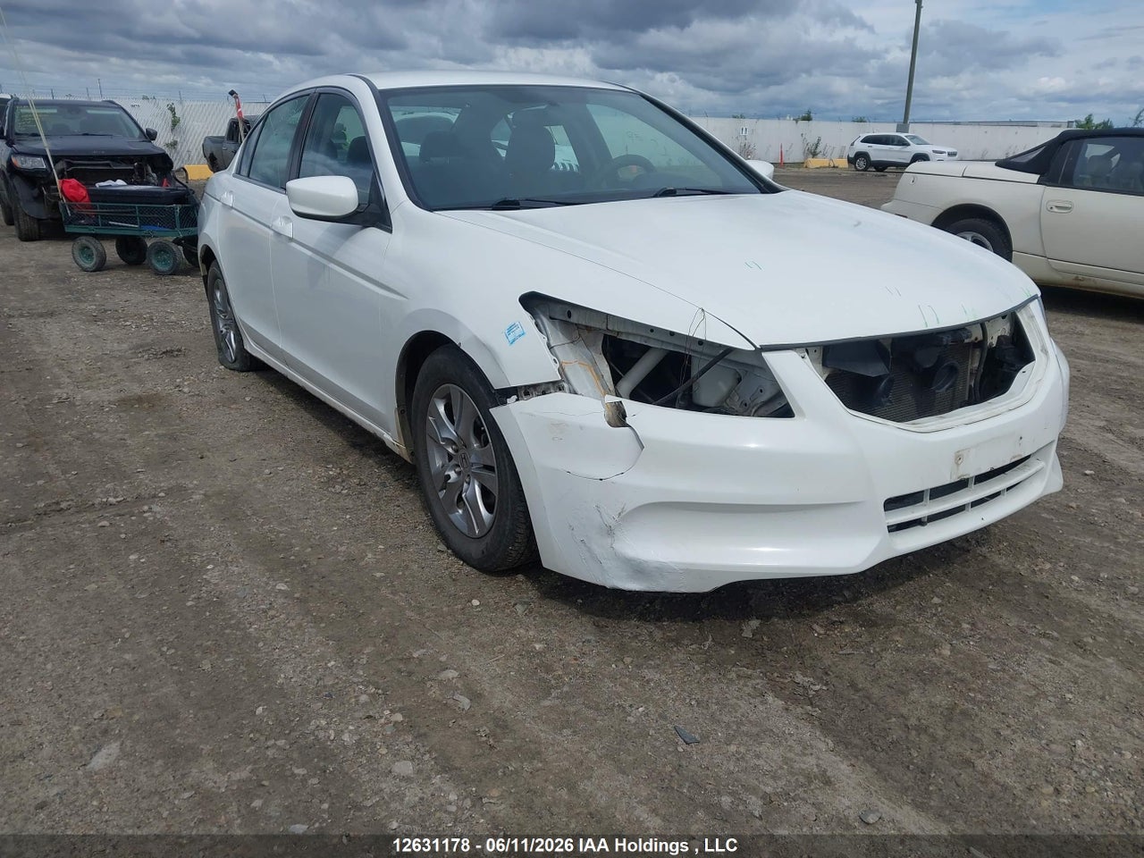 1HGCP2F69BA803369 · 2011 HONDA ACCORD SE