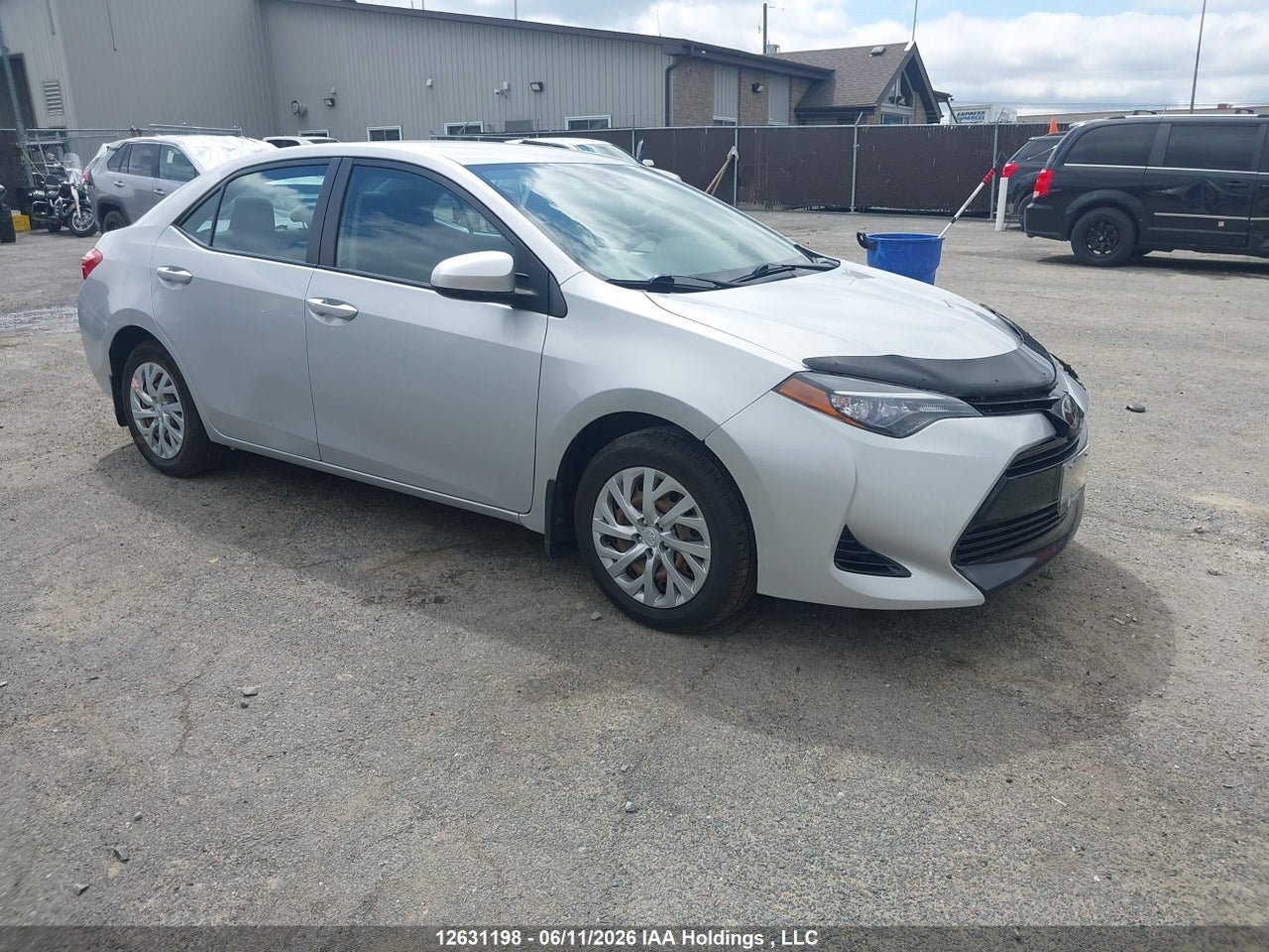 2T1BURHE6HC812647 · 2017 TOYOTA COROLLA L/LE/XLE/SE/XSE