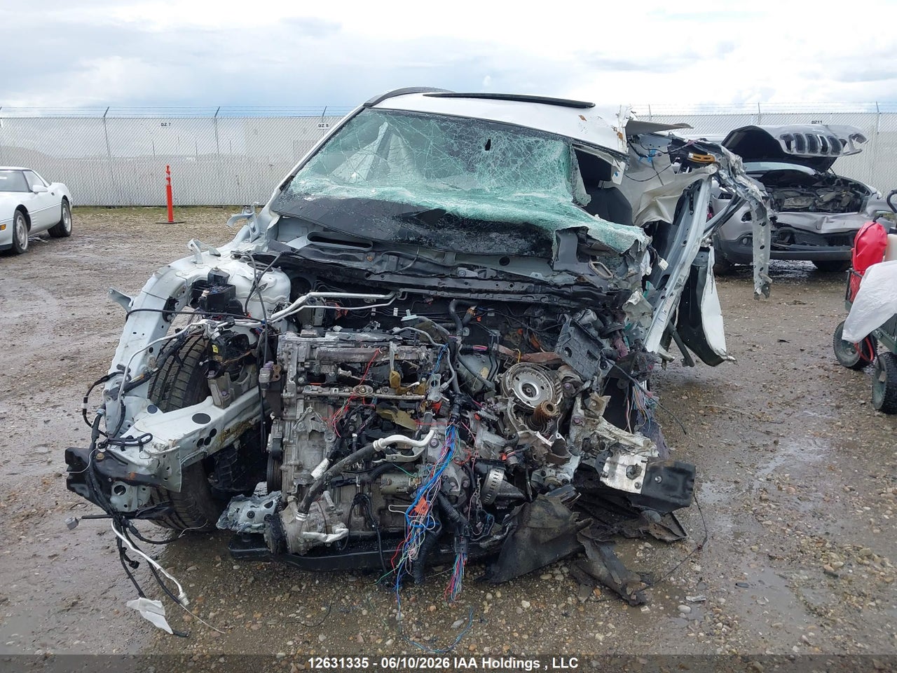 2T3R1RFV6LW098026 · 2020 TOYOTA RAV4 XLE/XLE PREMIUM · 11/17