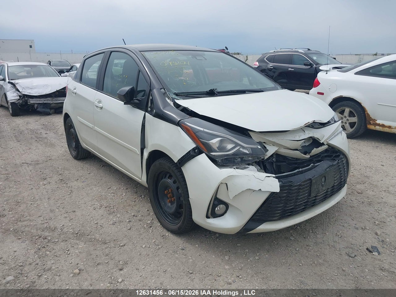 VNKKTUD38JA093204 · 2018 TOYOTA YARIS SE