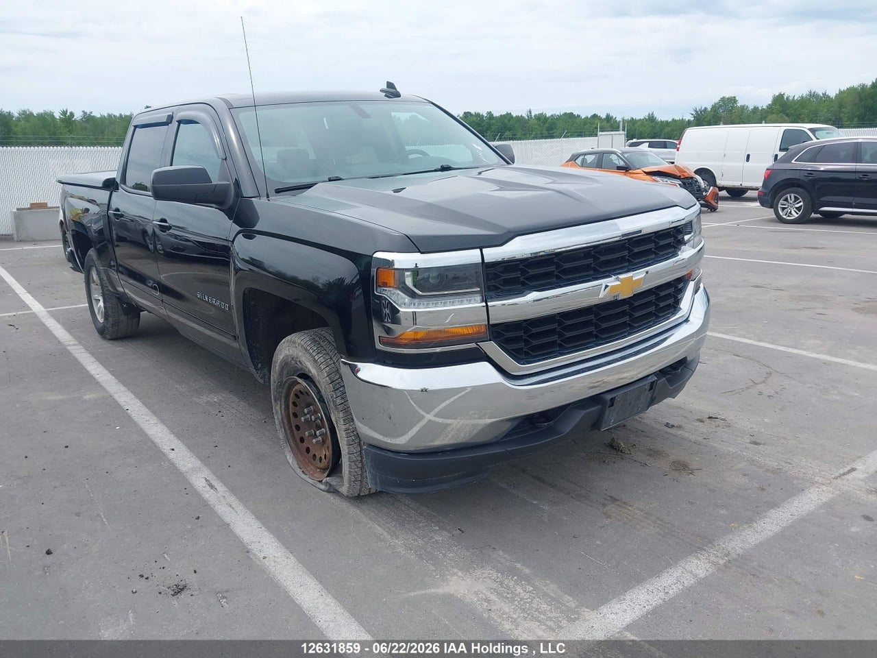 3GCUKREC7JG247015 · 2018 CHEVROLET SILVERADO 1500 1LT