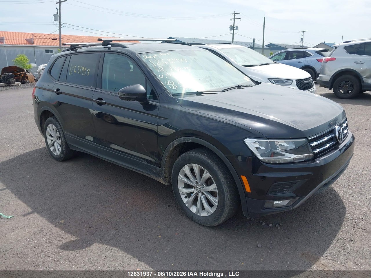 3VV0B7AX2JM008681 · 2018 VOLKSWAGEN TIGUAN S