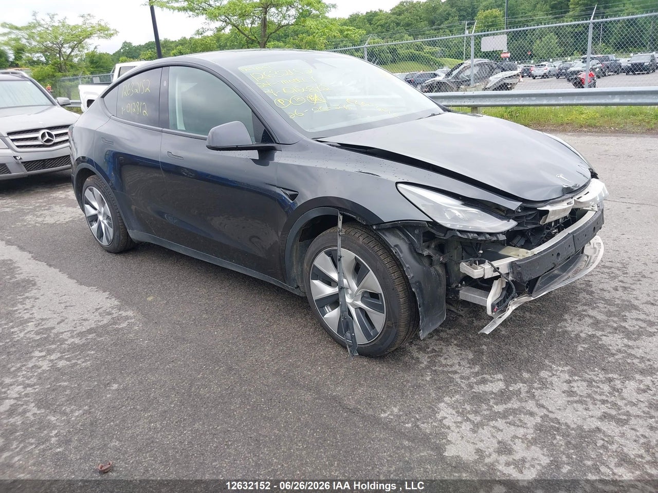 7SAYGDED5RF012812 · 2024 TESLA MODEL Y LONG RANGE/RWD