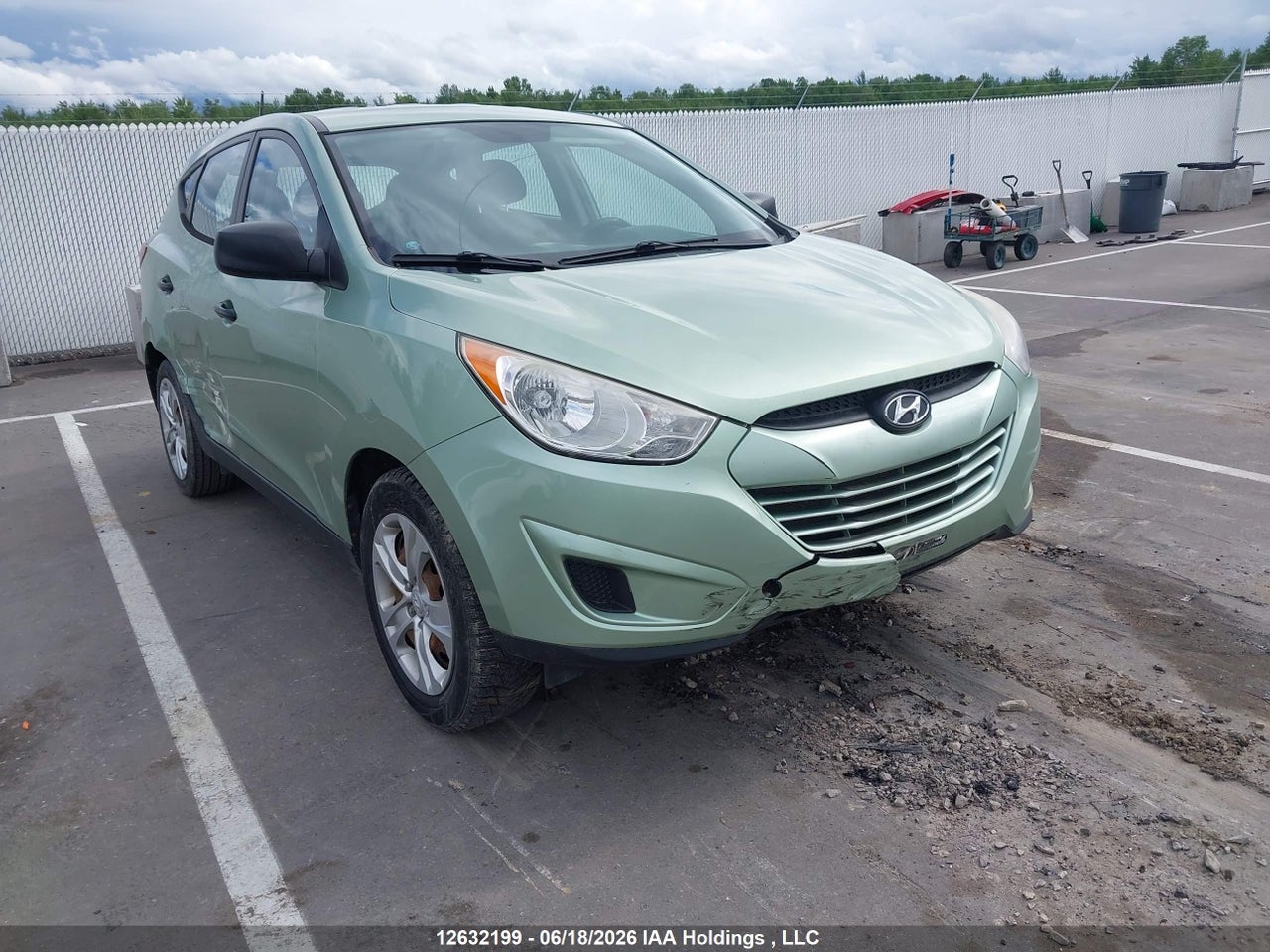 KM8JT3AC6AU023438 · 2010 HYUNDAI TUCSON
