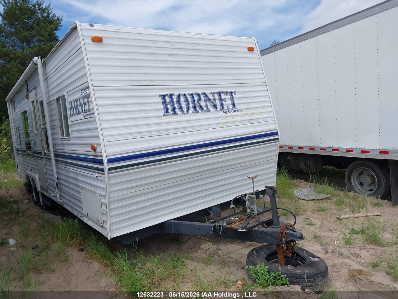 4YDT27B213J310104 · 2003 KEYSTONE HORNET