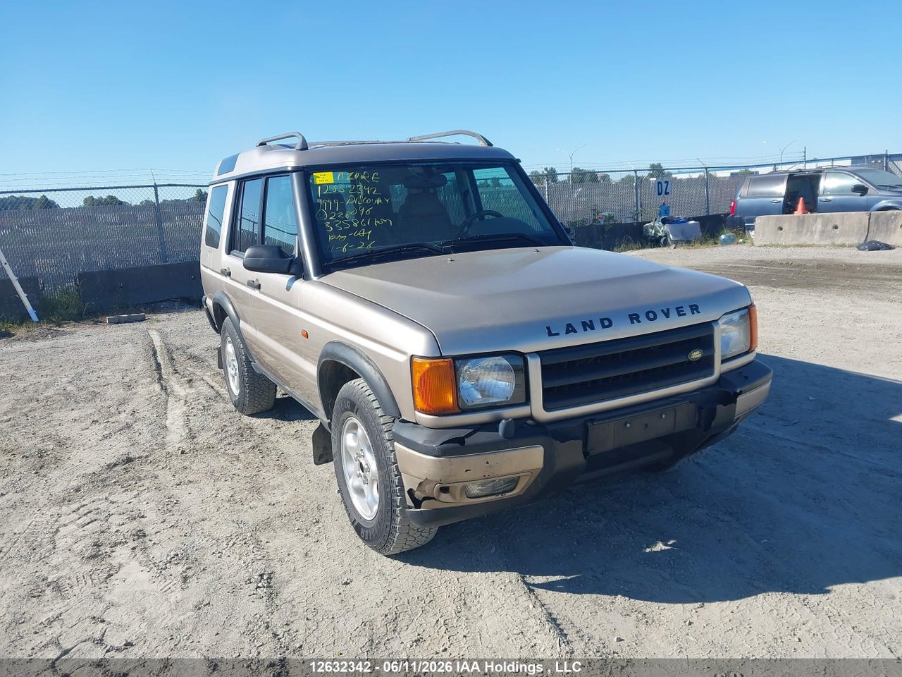 SALTY124XXA228046 · 1999 LAND ROVER DISCOVERY SERIES II