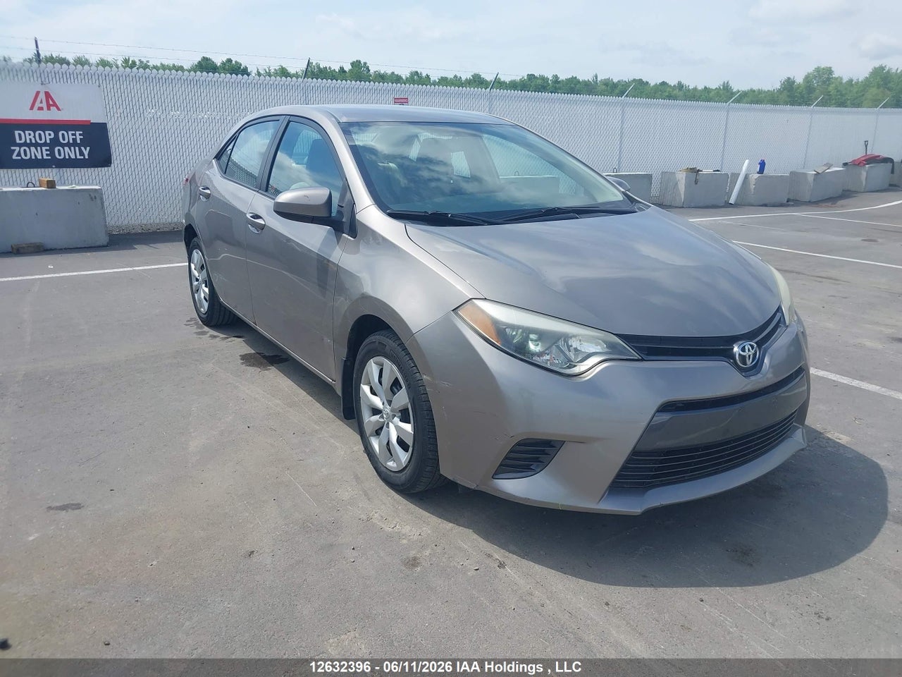 2T1BURHE2FC244877 · 2015 TOYOTA COROLLA L/LE/LE PLS/PRM/S/S PLS