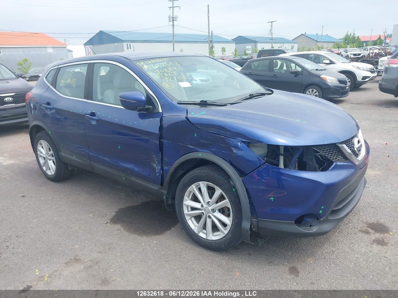 JN1BJ1CP8JW108596 · 2018 NISSAN QASHQAI