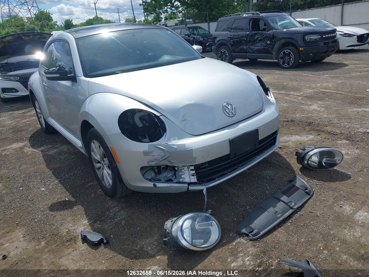 3VWJX7AT6DM670556 · 2013 VOLKSWAGEN BEETLE