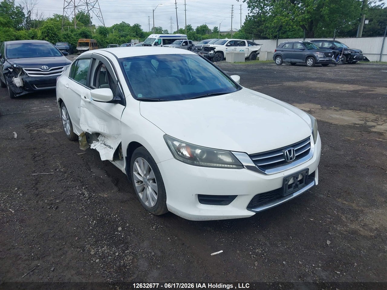 1HGCR2F38DA807965 · 2013 HONDA ACCORD LX