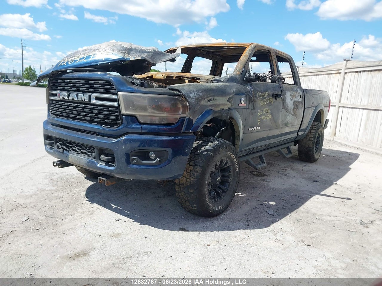 3C6UR5DLXNG410520 · 2022 RAM 2500 BIG HORN · 2/24