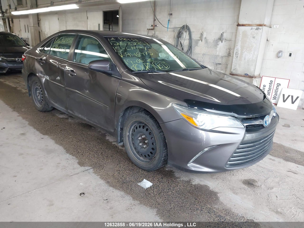 4T1BF1FK4FU946475 · 2015 TOYOTA CAMRY LE/XLE/SE/XSE