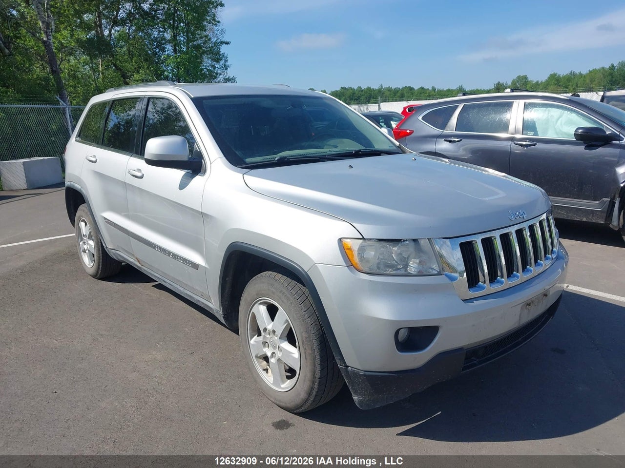 1J4RR4GG9BC525545 · 2011 JEEP GRAND CHEROKEE LAREDO