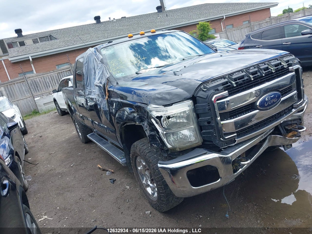 1FT7W2B60FED00997 · 2015 FORD F-250 LARIAT