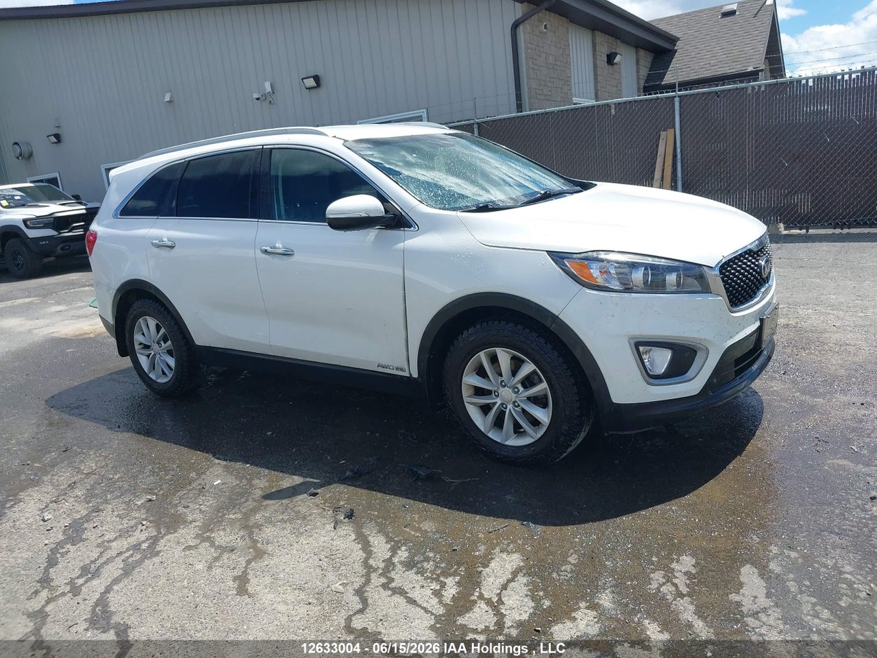 5XYPGDA55JG381836 · 2018 KIA SORENTO 3.3L LX