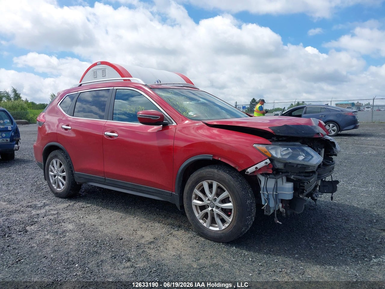 5N1AT2MT7HC876033 · 2017 NISSAN ROGUE S/SL