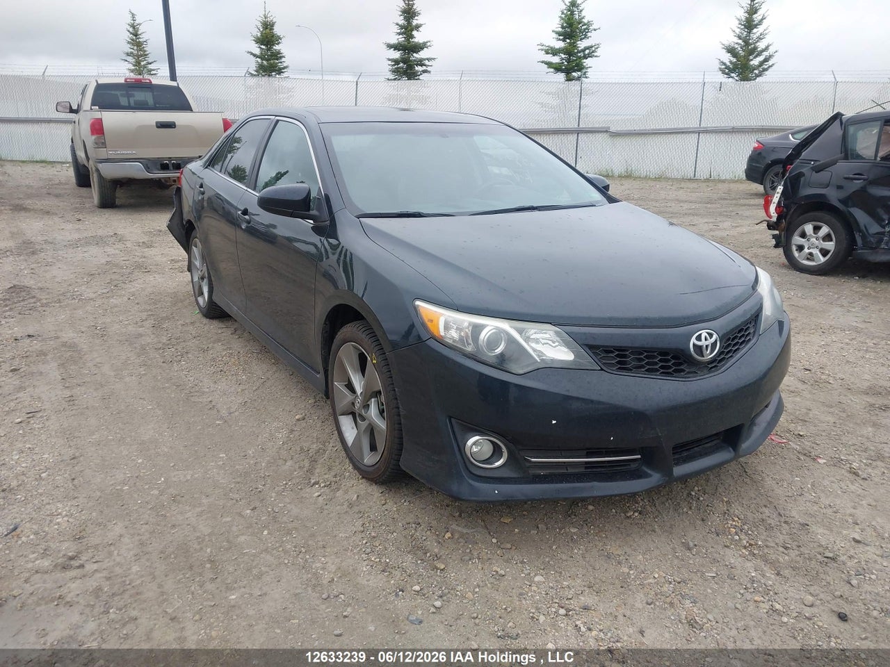 4T1BF1FK1EU830732 · 2014 TOYOTA CAMRY SE