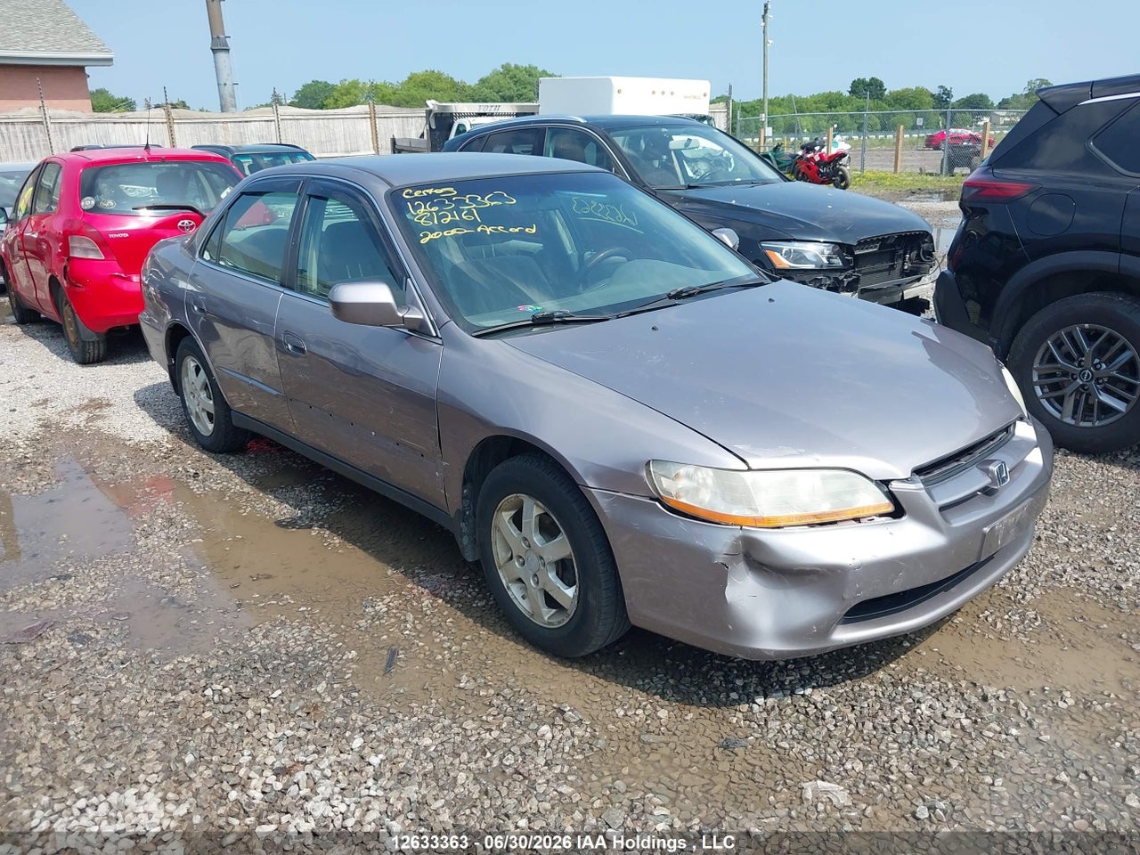 1HGCG5674YA812161 · 2000 HONDA ACCORD SE