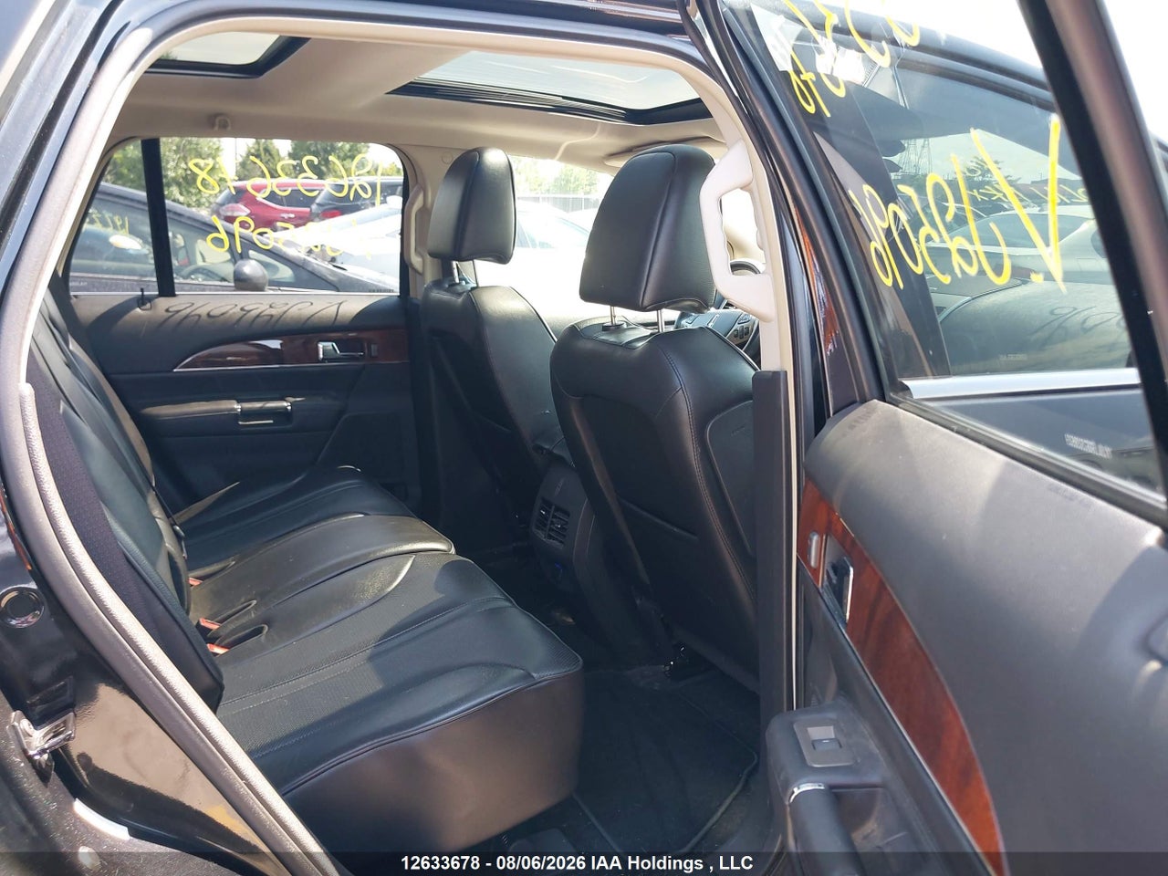 2LMDJ8JK6BBJ25096 · 2011 LINCOLN MKX · 8/21