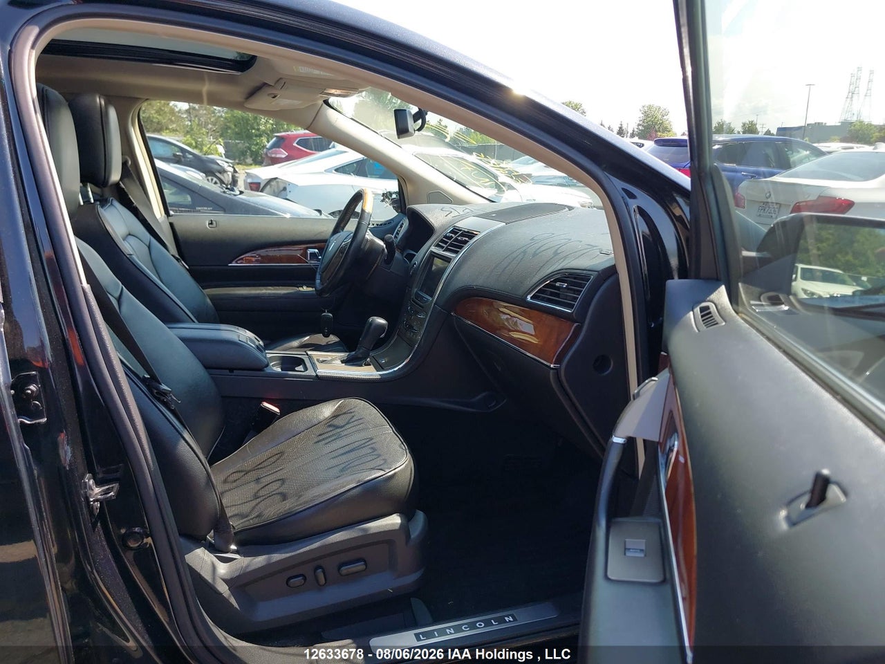 2LMDJ8JK6BBJ25096 · 2011 LINCOLN MKX · 5/21