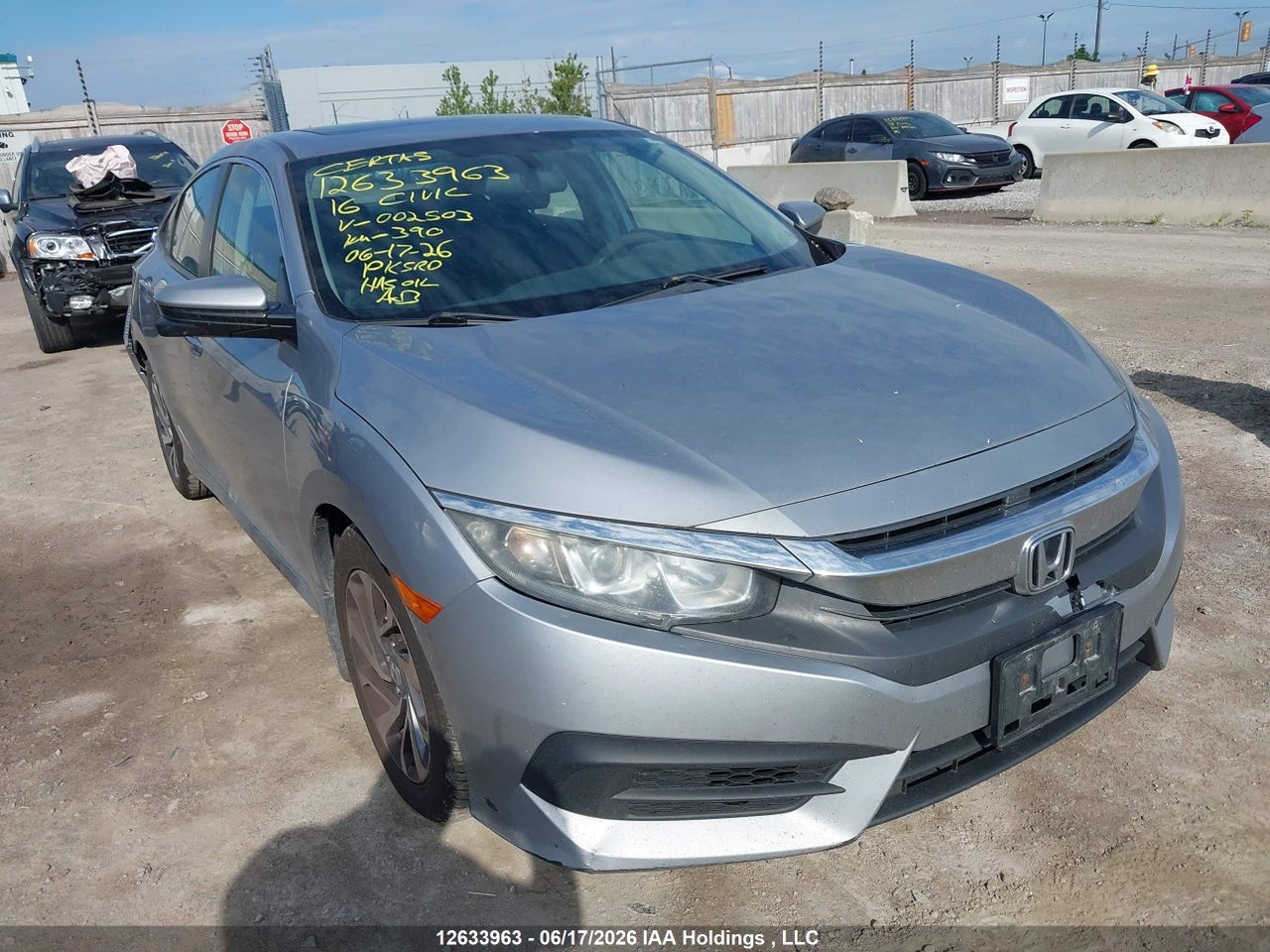 2HGFC2F70GH002503 · 2016 HONDA CIVIC EX